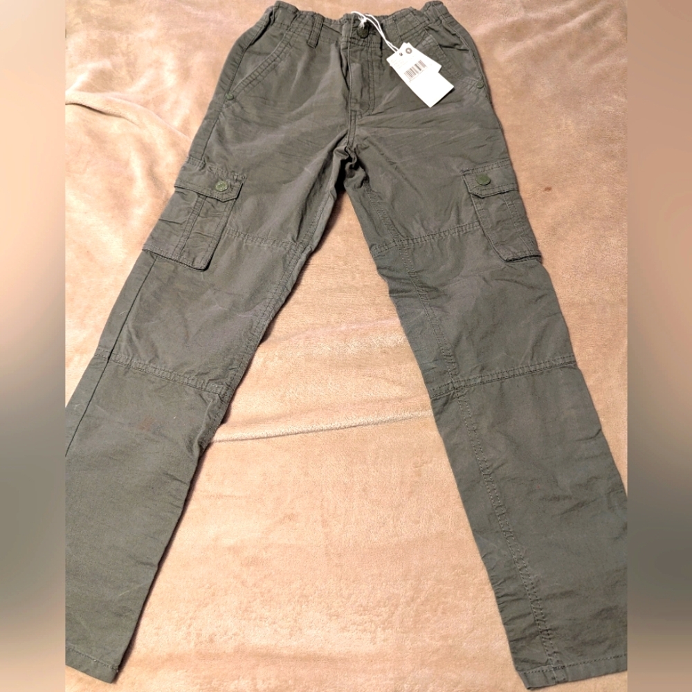 Kids NEW Cargo pants Size 9, Pumpkin Patch Brand